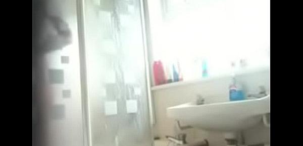  Teen Girl Bath Caught by Hidden Cam